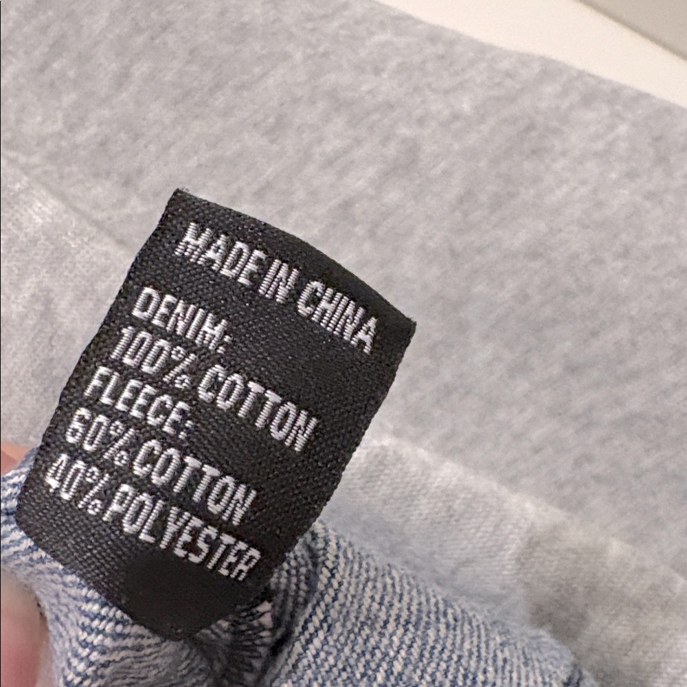[Thrill Jeans] Distressed Hooded Sweatshirt Button-Up Denim Jacket Women’s Sz M - Picture 12 of 14